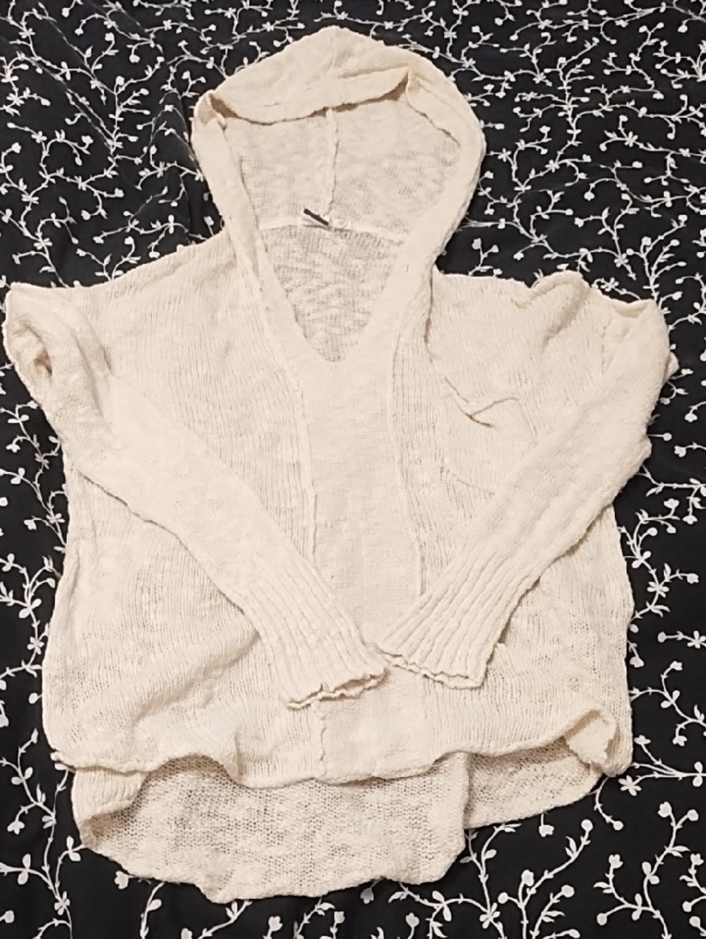 Roxy Cream V-Neck Hooded Mesh Women's Sweater Top